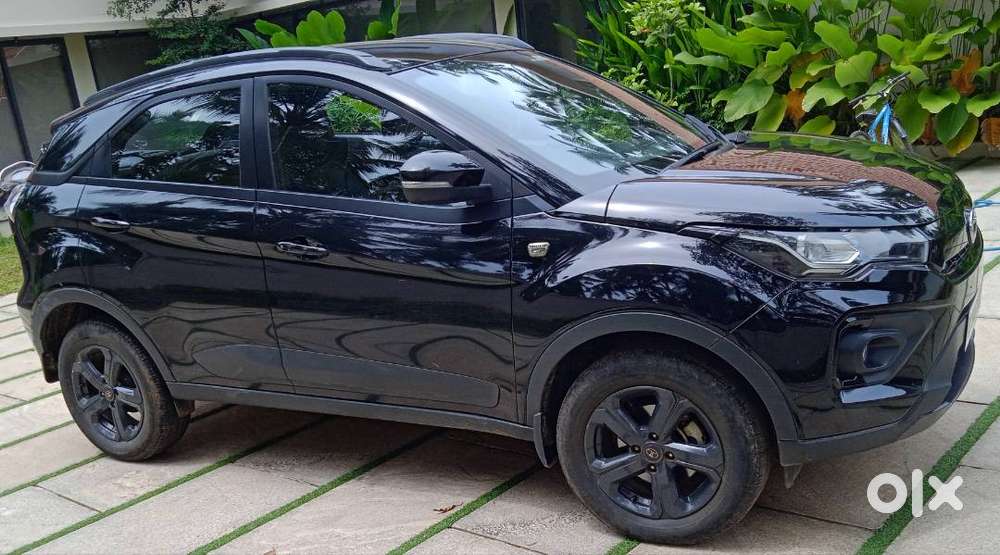 Tata Nexon Dark Edition