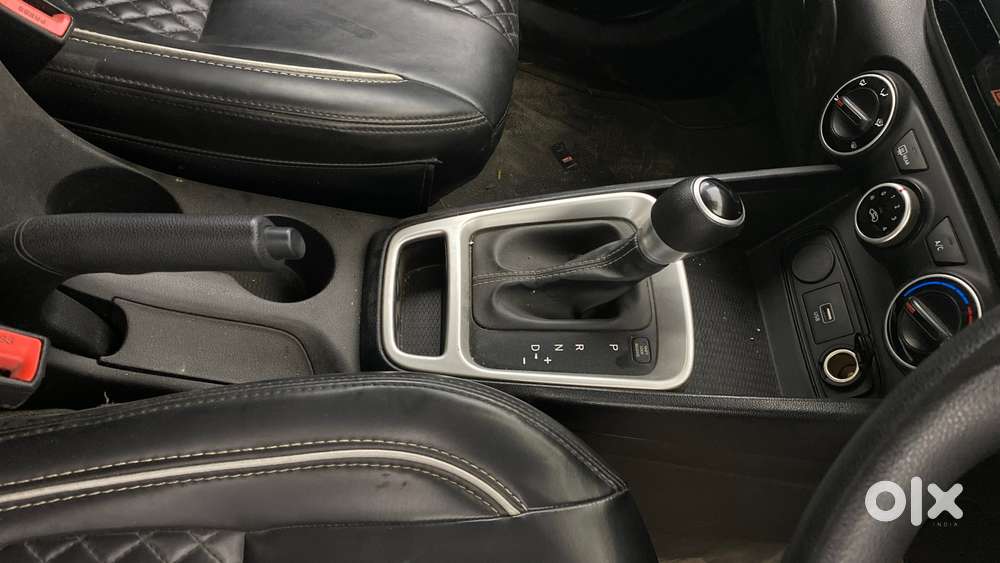 Hyundai Venue S Turbo Dct, 2019, Petrol