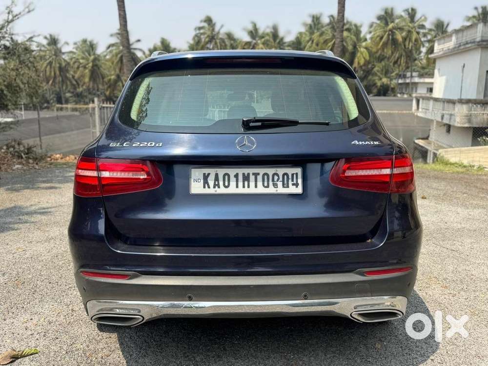 Mercedes Benz Glc220d 4matic 2019 Single Owner Less Driven