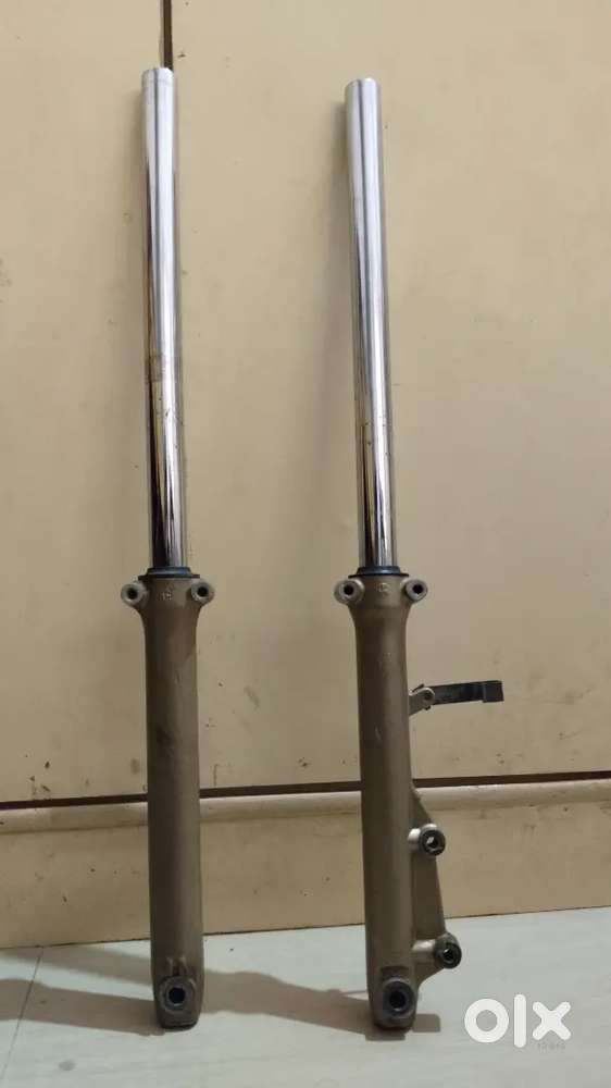 Apache rtr front shocks