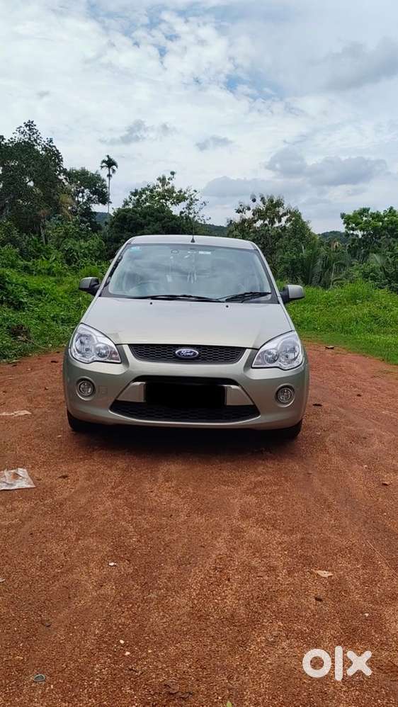 Ford Fiesta Model 2010 Year