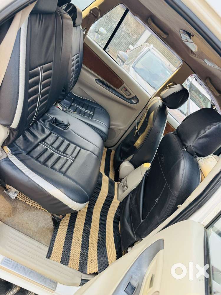 Toyota Innova 2.5 G (diesel) 8 Seater, 2013, Diesel