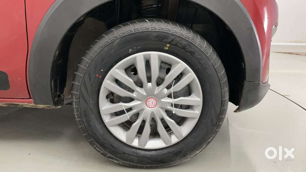 Renault Triber Rxl, 2020, Petrol