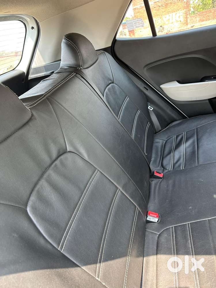 Hyundai Venue Petrol 2023