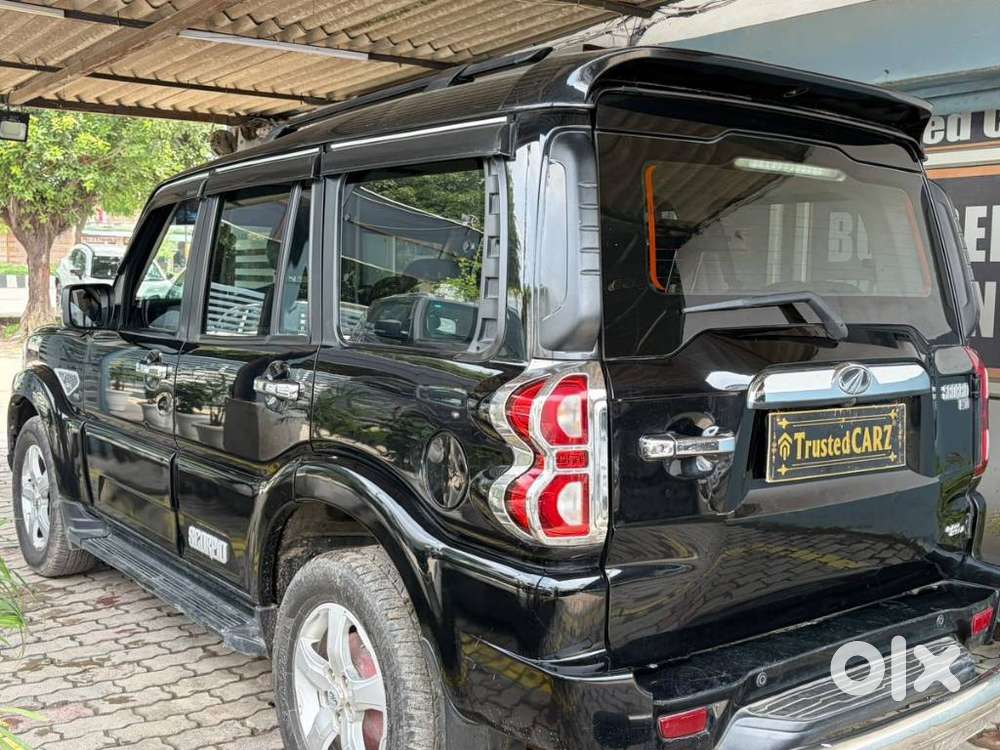 Mahindra Scorpio S11 Mt 7s, 2022, Diesel