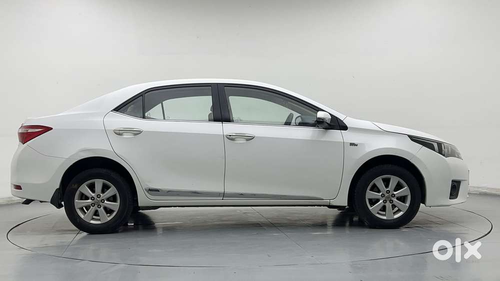 Toyota Corolla Altis 1.8 G, 2016, Petrol