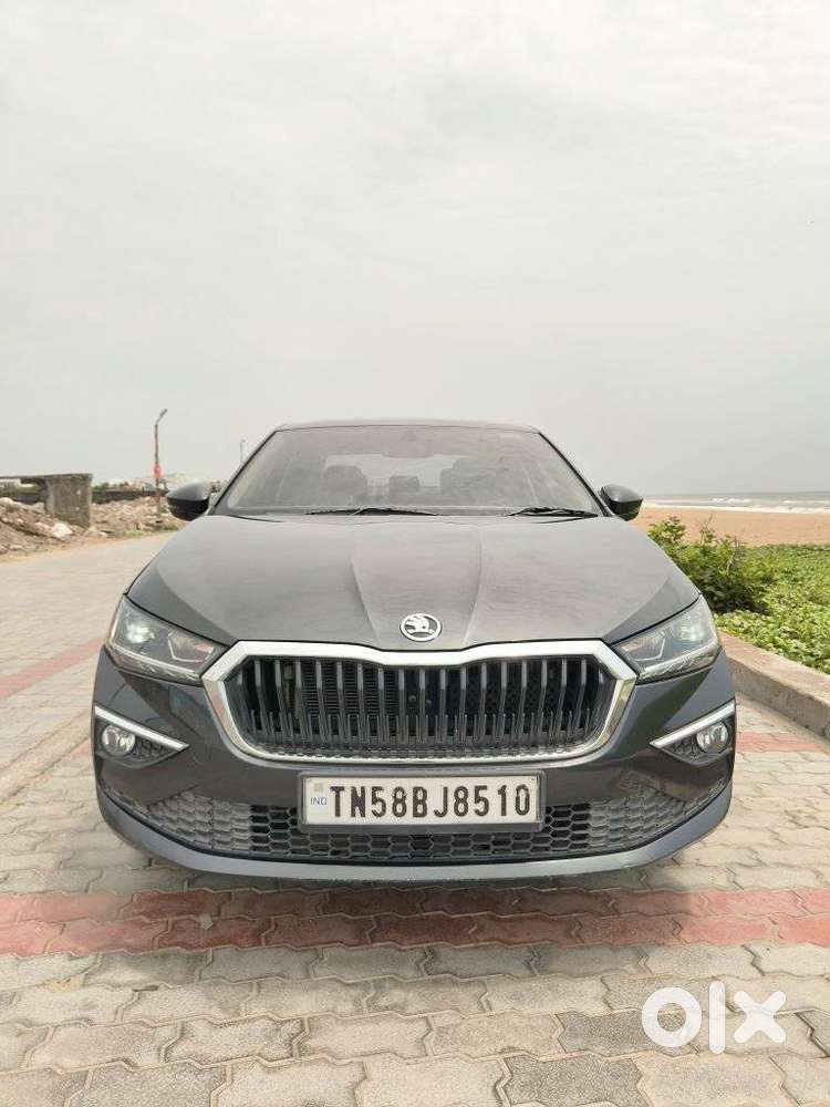 Skoda Slavia 1.0 Tsi Style At, 2023, Petrol