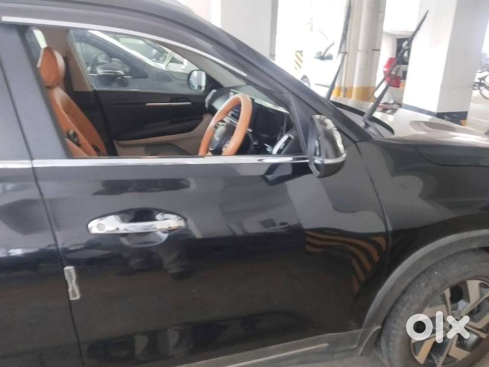 Kia Sonet For Sale – Well Maintained  Black  Single Owner