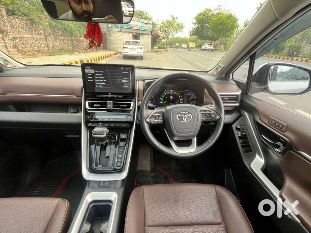 Toyota Innova Hycross 2.0 Zx (o) Hybrid 7 Str, 2024, Electric