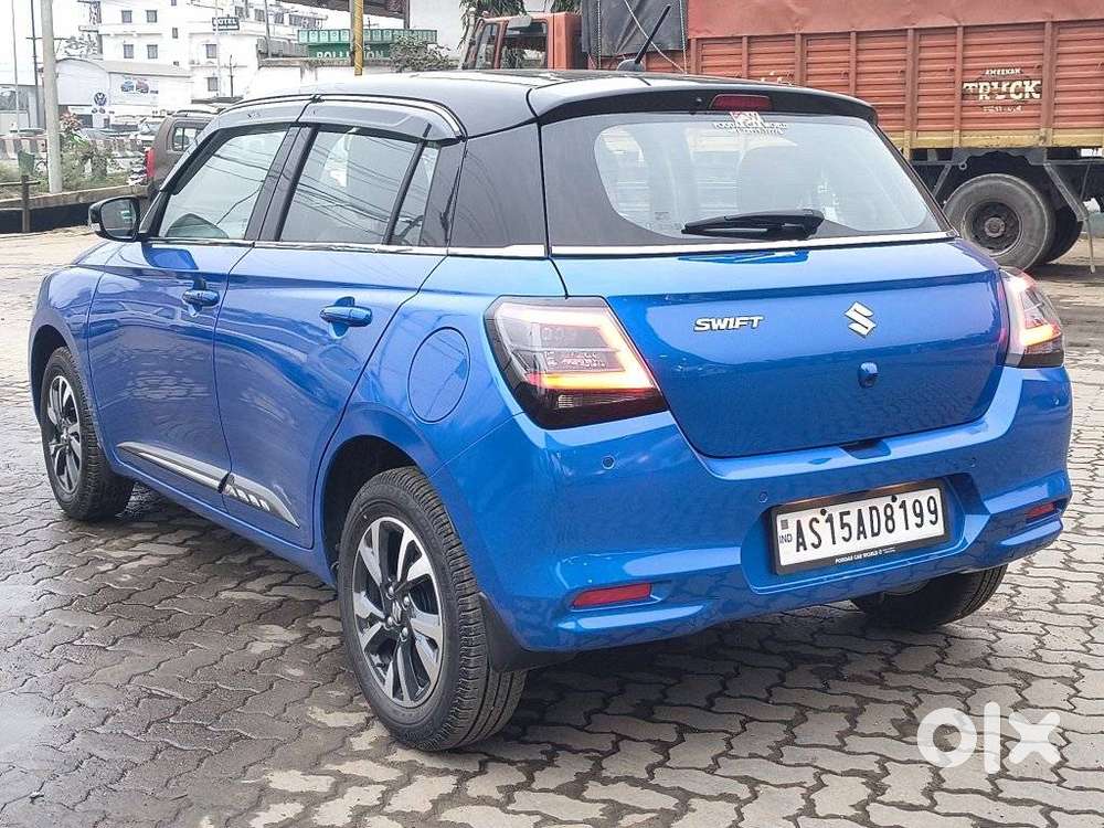 Maruti Suzuki Swift Zxi Plus Dual Tone, 2025, Petrol