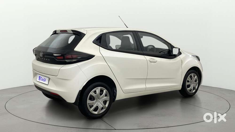 Tata Altroz Xm Plus Petrol, 2023, Petrol