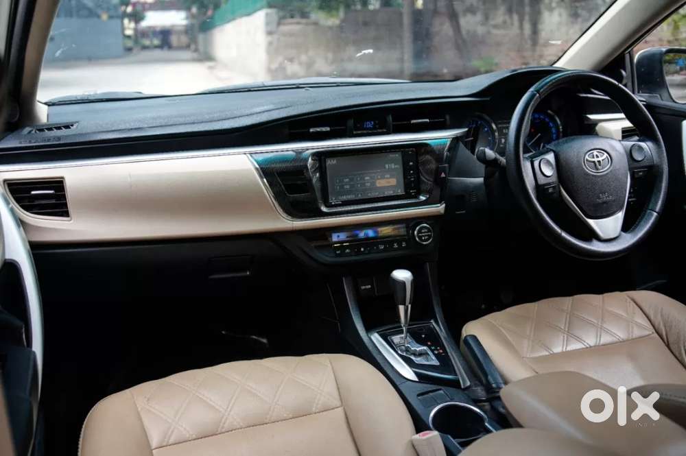 Toyota Corolla Altis 1.8 G, 2015, Petrol