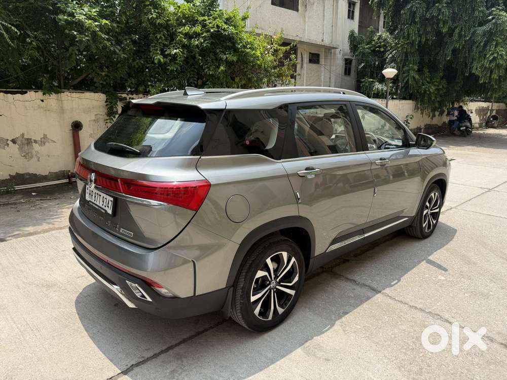 Mg Hector Plus 1.5 Sharp Turbo Cvt 6 Str, 2025, Petrol