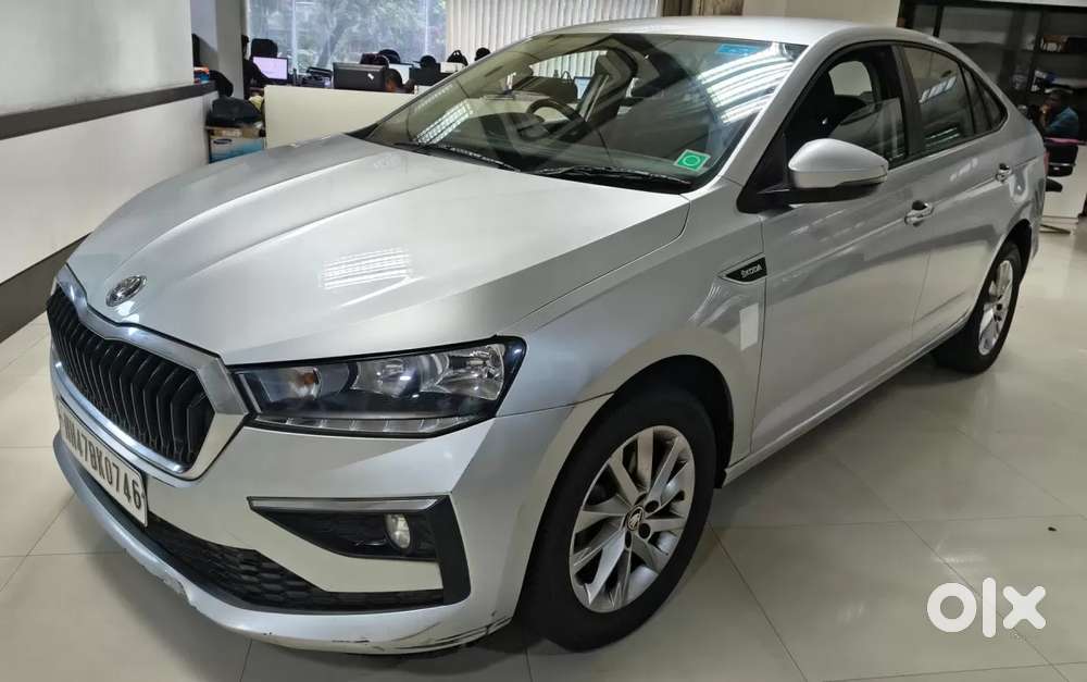 Skoda Slavia Style 1.0l Tsi At, 2023, Petrol