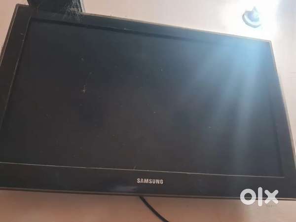Samsung 32 inch non smart LCD