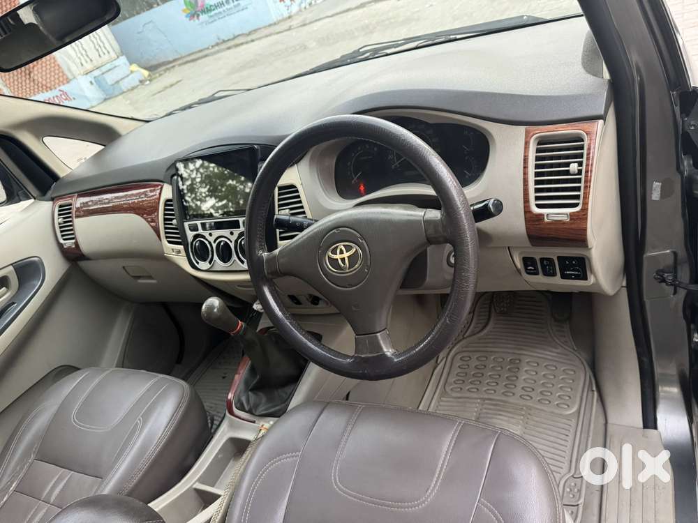Toyota Innova 2.5 G (diesel) 8 Seater, 2012, Diesel