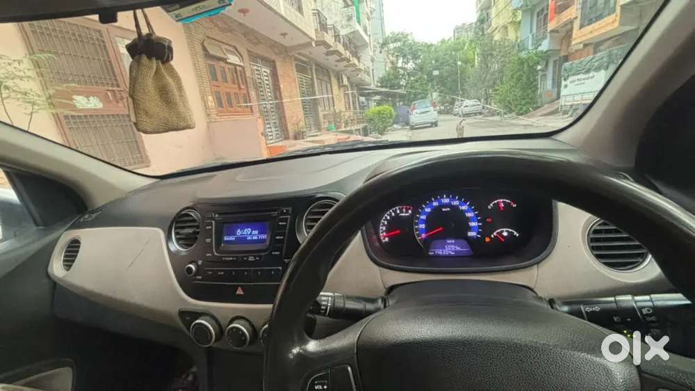 Hyundai Xcent 2015 Petrol Model