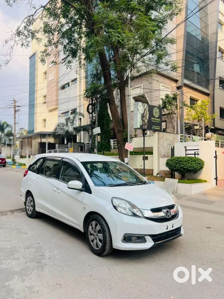 Honda Mobilio 2015 Diesel 120532 Km Driven