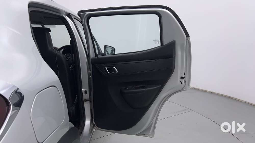 Renault Kwid 2019-ongoing 1.0 Rxt (o), 2020, Petrol