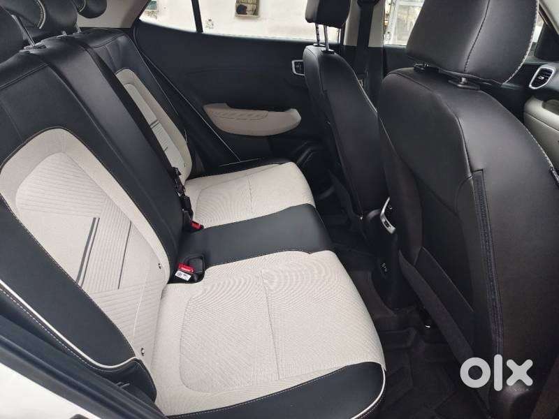 Hyundai Venue 1.0 Sx (o) Turbo Dct, 2023, Petrol