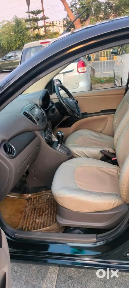 Hyundai I10 Asta Sunroof At, 2011, Petrol