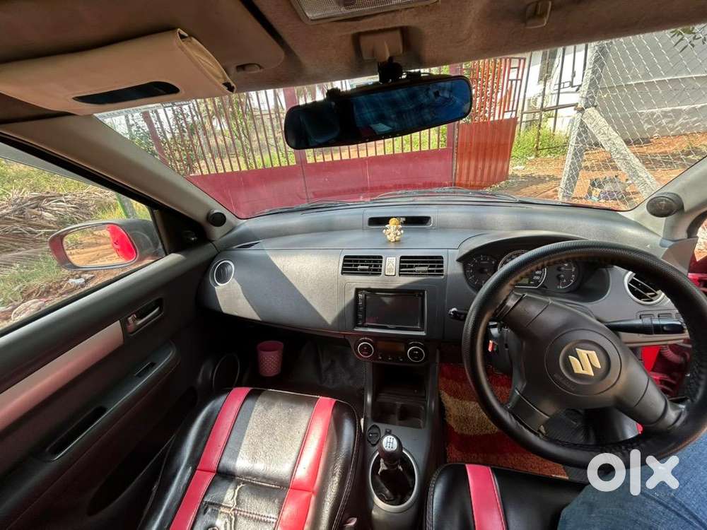 Well Maintained Female Owned Car With Sun Roof