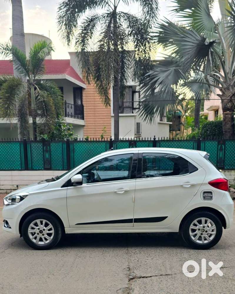 Tata Tiago 1.2 Revotron Xt (o), 2018, Petrol