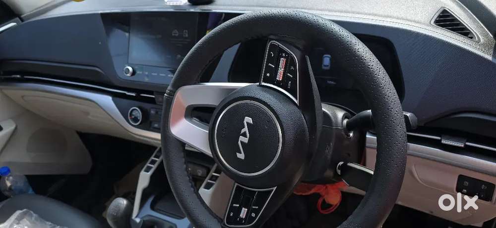 Kia Carens 1.5 Premium 2024