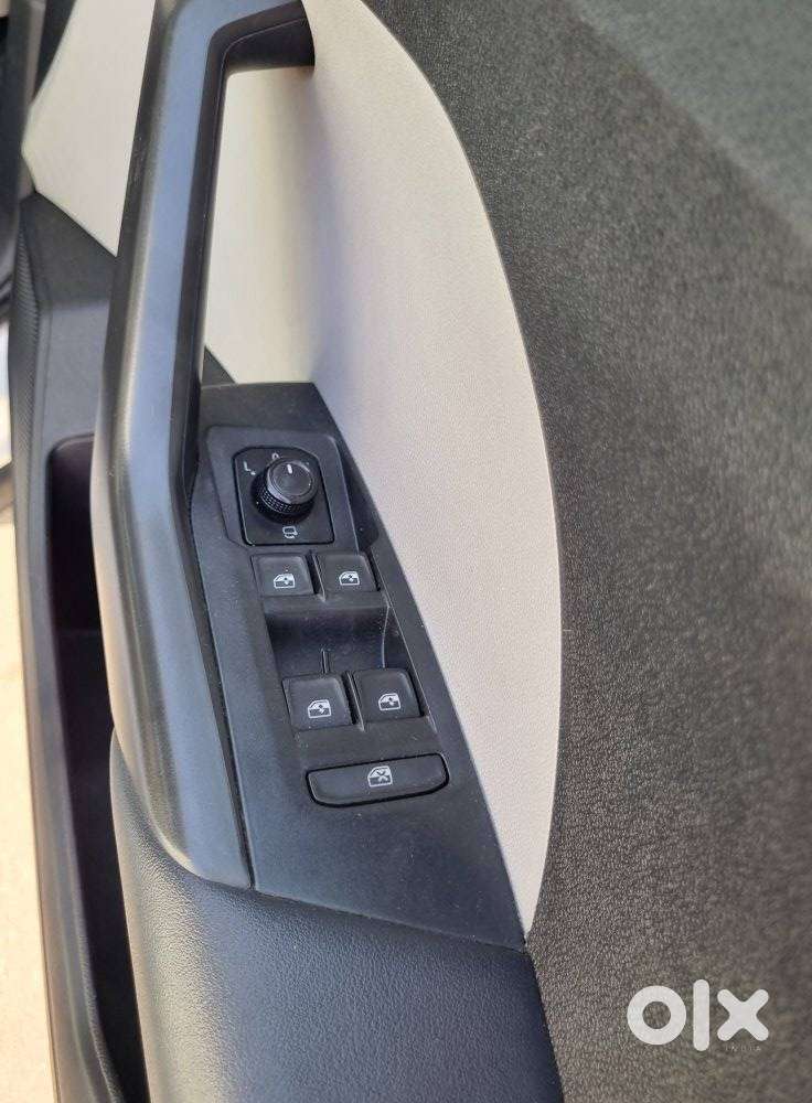 Skoda Kushaq 1.0 Tsi Style At, 2021, Petrol