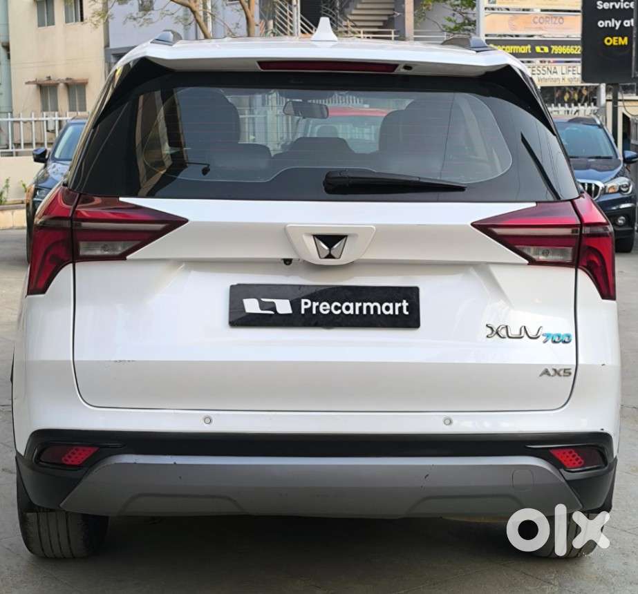 Mahindra Xuv700 2.0 Ax 5 Petrol Mt 7 Str, 2023, Petrol