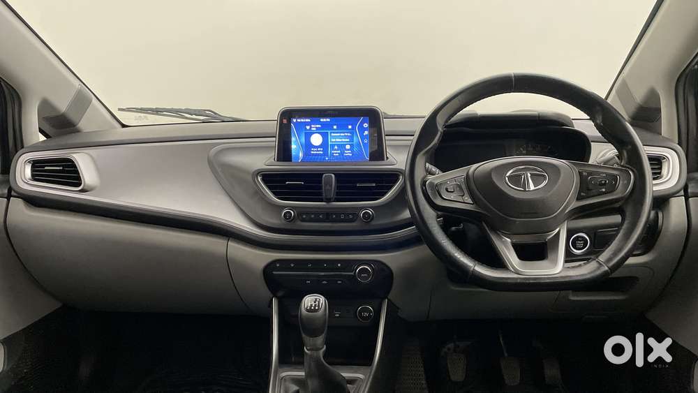 Tata Altroz Xz, 2021, Petrol