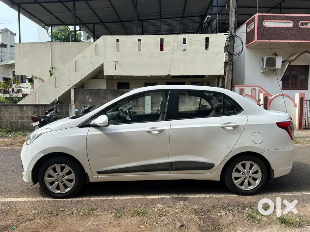 Hyundai Xcent 2015