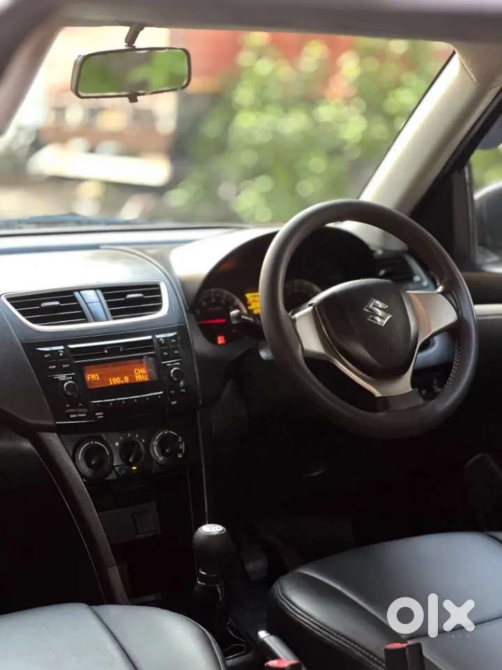 Maruti Suzuki Swift Vxi, 2016, Petrol