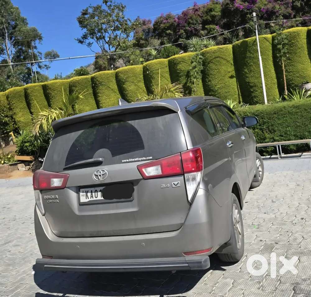 Innova Crysta Diesel Well Maintained