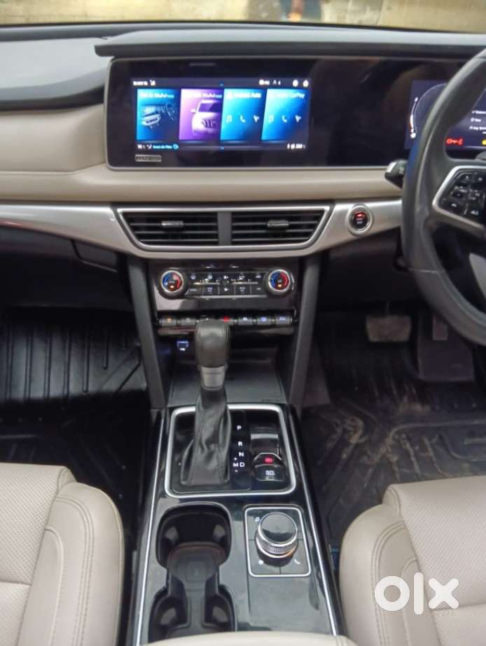Mahindra Xuv700 2.2 Ax 7 Diesel At Luxury Pack Str, 2022, Diesel