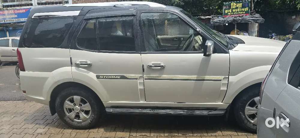 Tata Safari Storme 2014 Manual Diesel