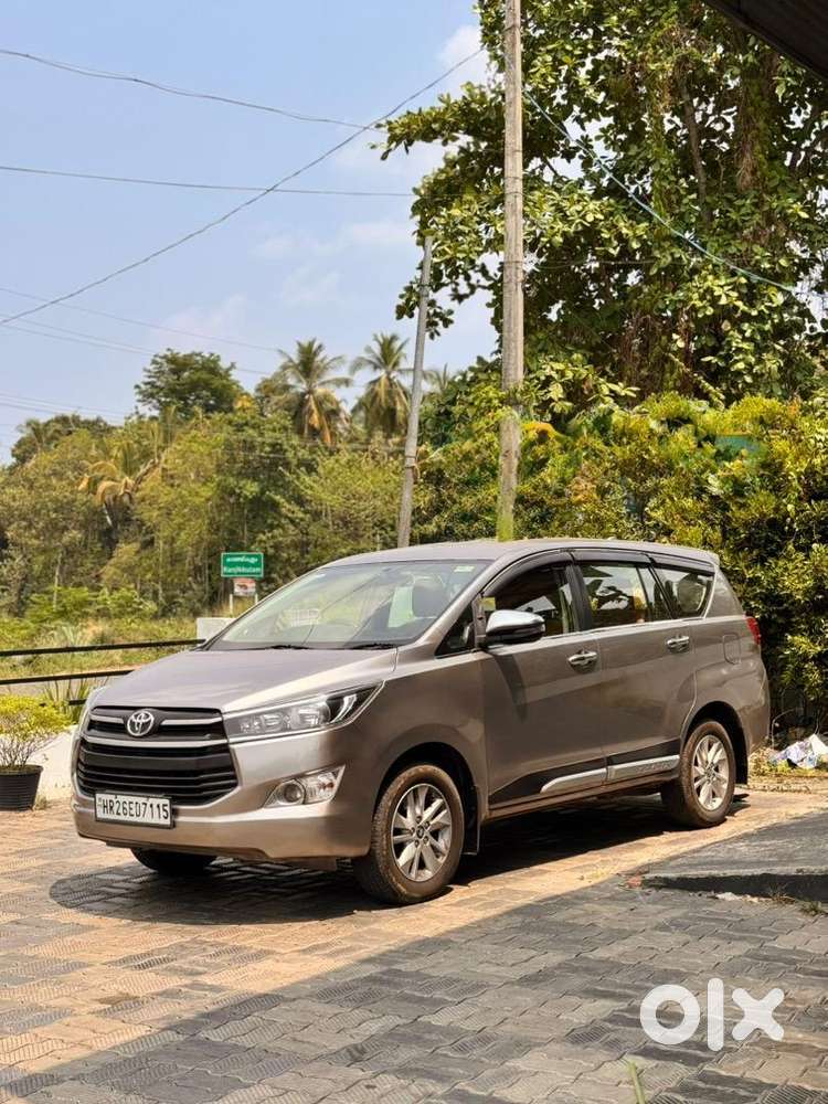 Toyota Innova Crysta 2018 Diesel Well Maintained