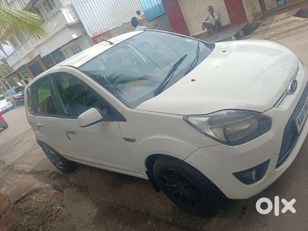 Ford Figo Petrol 2010