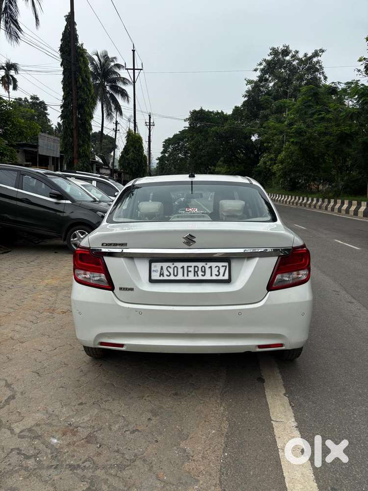 Maruti Suzuki Dzire 1.2 Vxi, 2023, Petrol