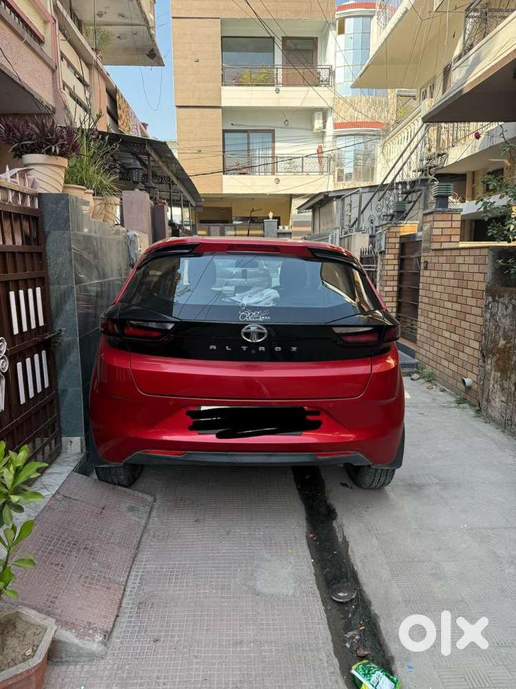 Tata Altroz Manual Red Colour