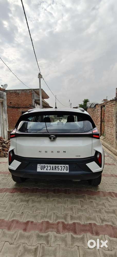 Tata Nexon Cng & Petrol(13000km) 2025