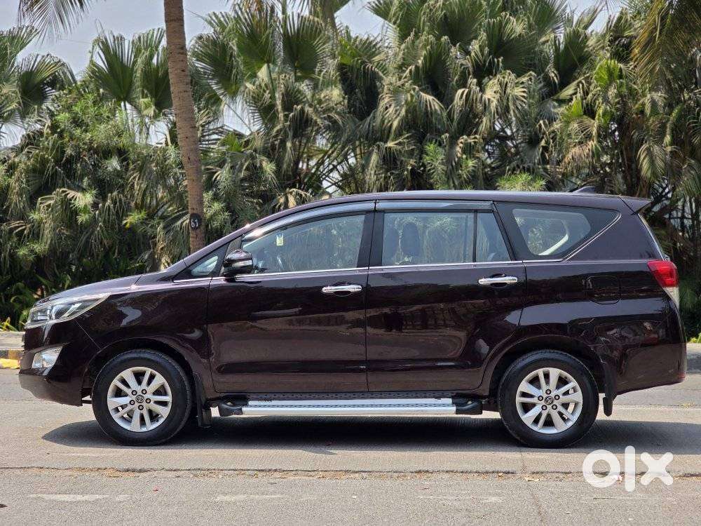Toyota Innova Crysta 2.4 V 7 Str, 2016, Diesel