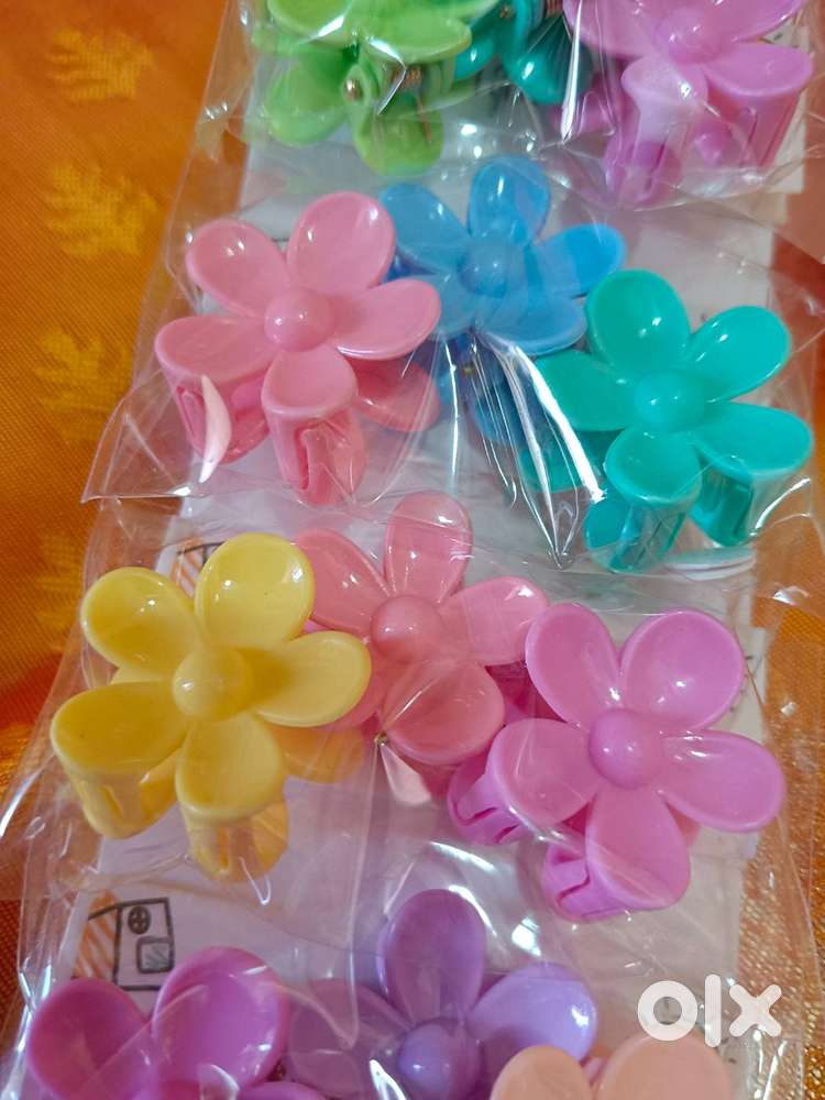 Hair clips