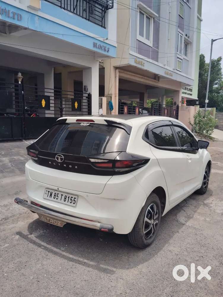 Tata Altroz 1.2 Xe 2023 Petrol Manual
