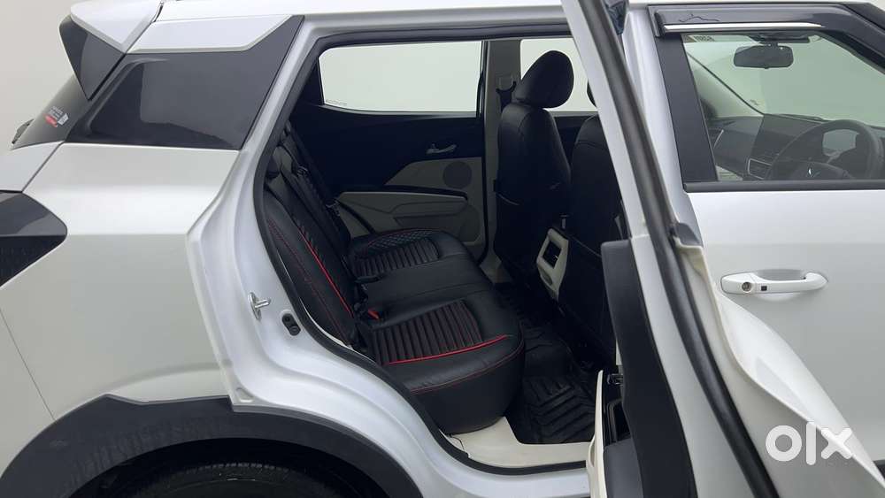 Mahindra Xuv 3xo Ax5 1.5 Diesel Autoshift Plus, 2024, Diesel