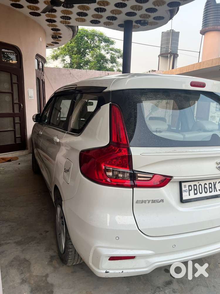 Maruti Suzuki Ertiga Vxi 2025