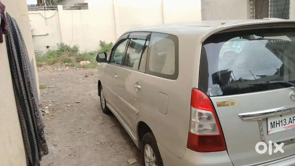 Toyota Innova 2013 Diesel 2nd Owner