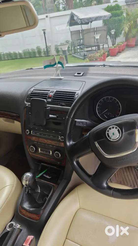 Skoda Laura