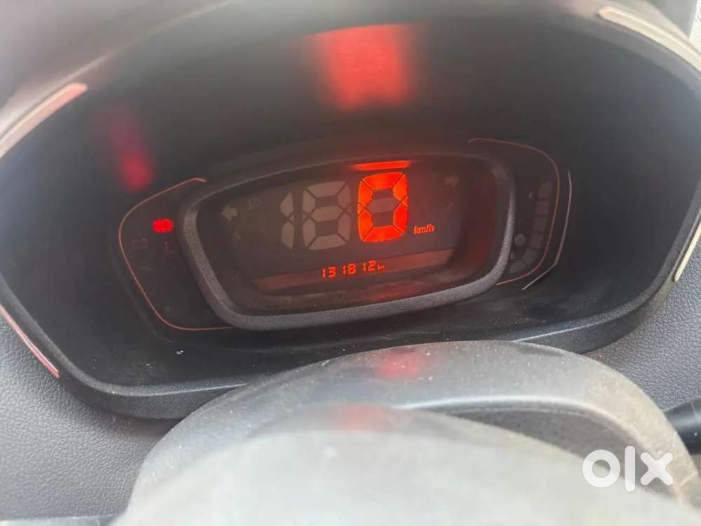 Renault Kwid 1.0 Rxt 2017 Model