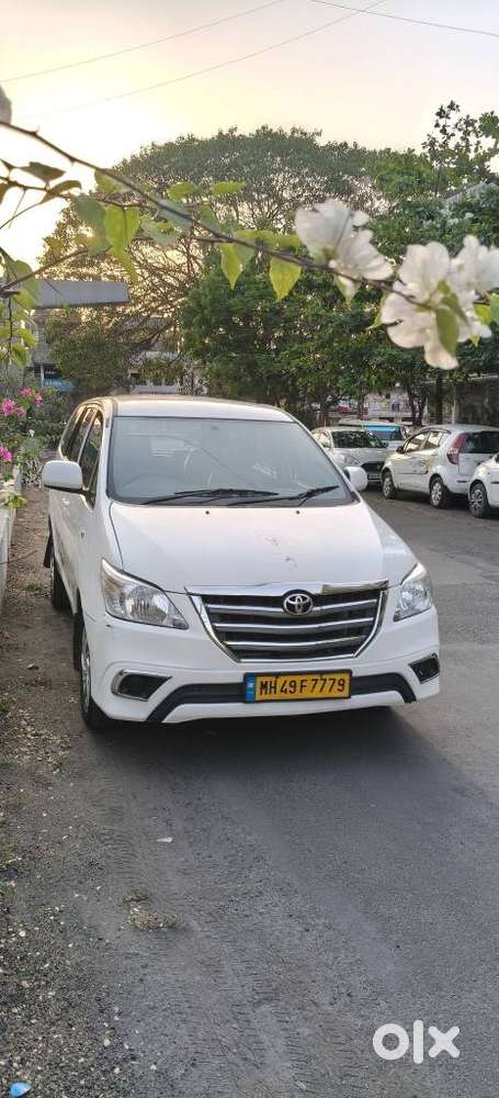 Toyota Innova 2.5 G (diesel) 8 Seater Bs Iv, 2016, Diesel